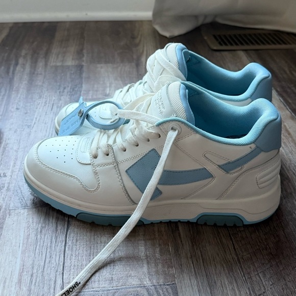 Off white ooo